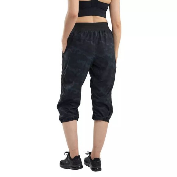 2 pairs of  Spyder‎ Ladies' Active Woven Capri, Black, Black Camo.Price is for 2 - Picture 9 of 9